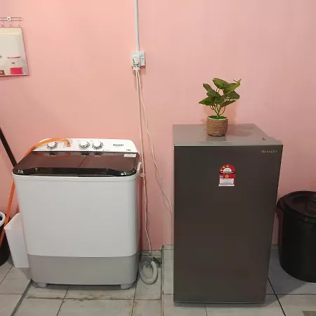 Wafiy Homestay Macang Exterior photo