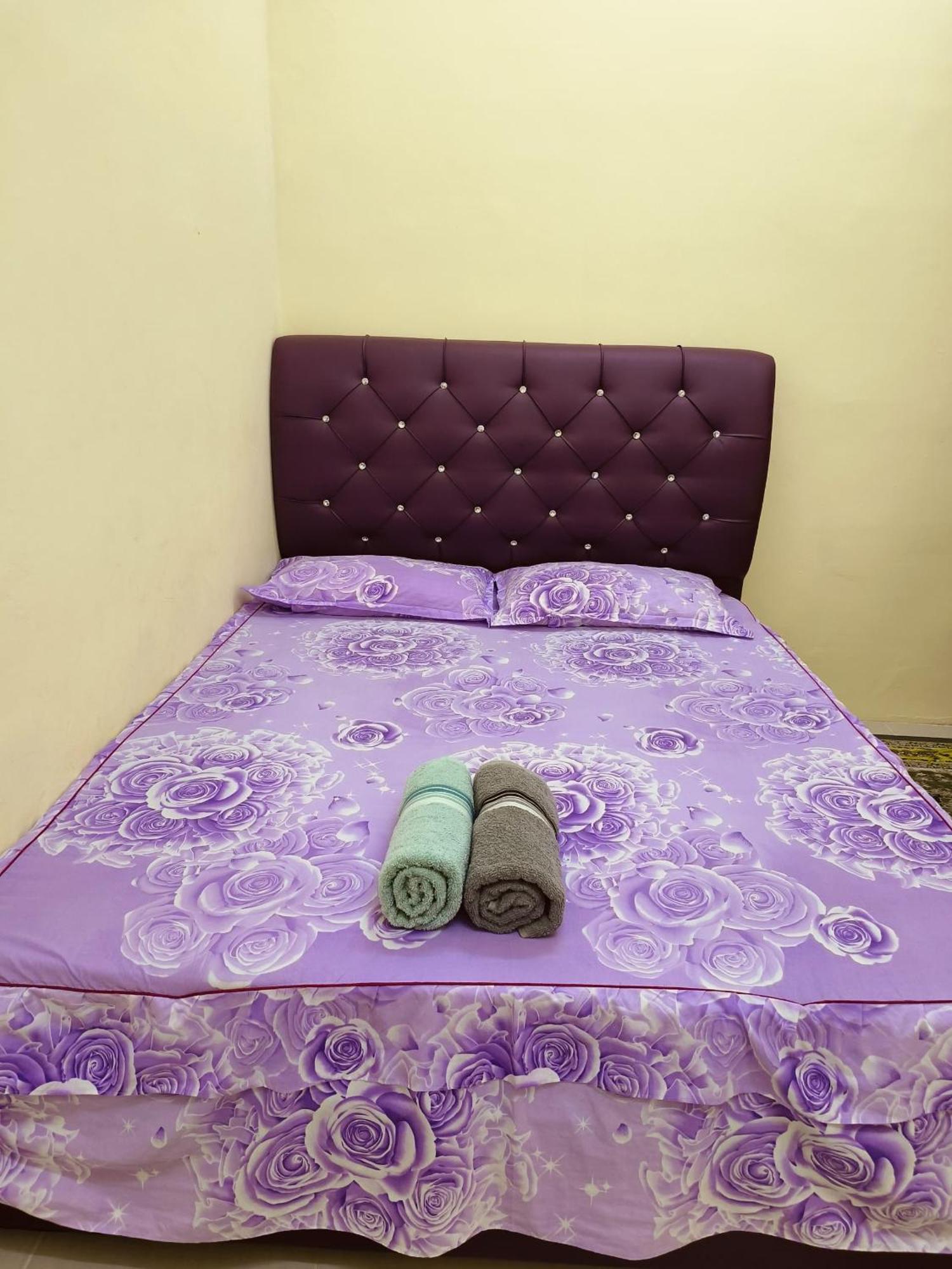 Wafiy Holiday home Macang
